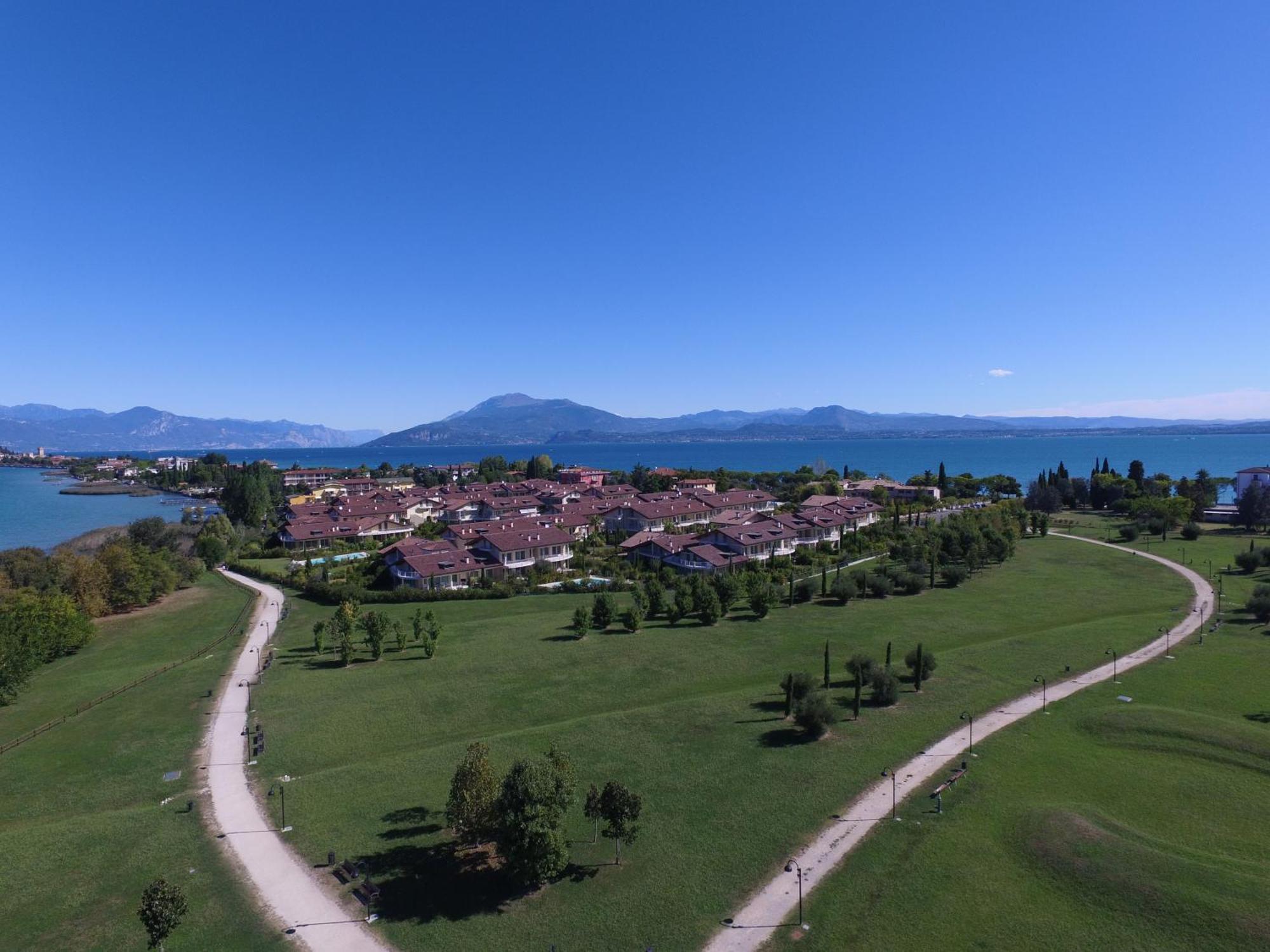 Alma Garda Home Sirmione Esterno foto